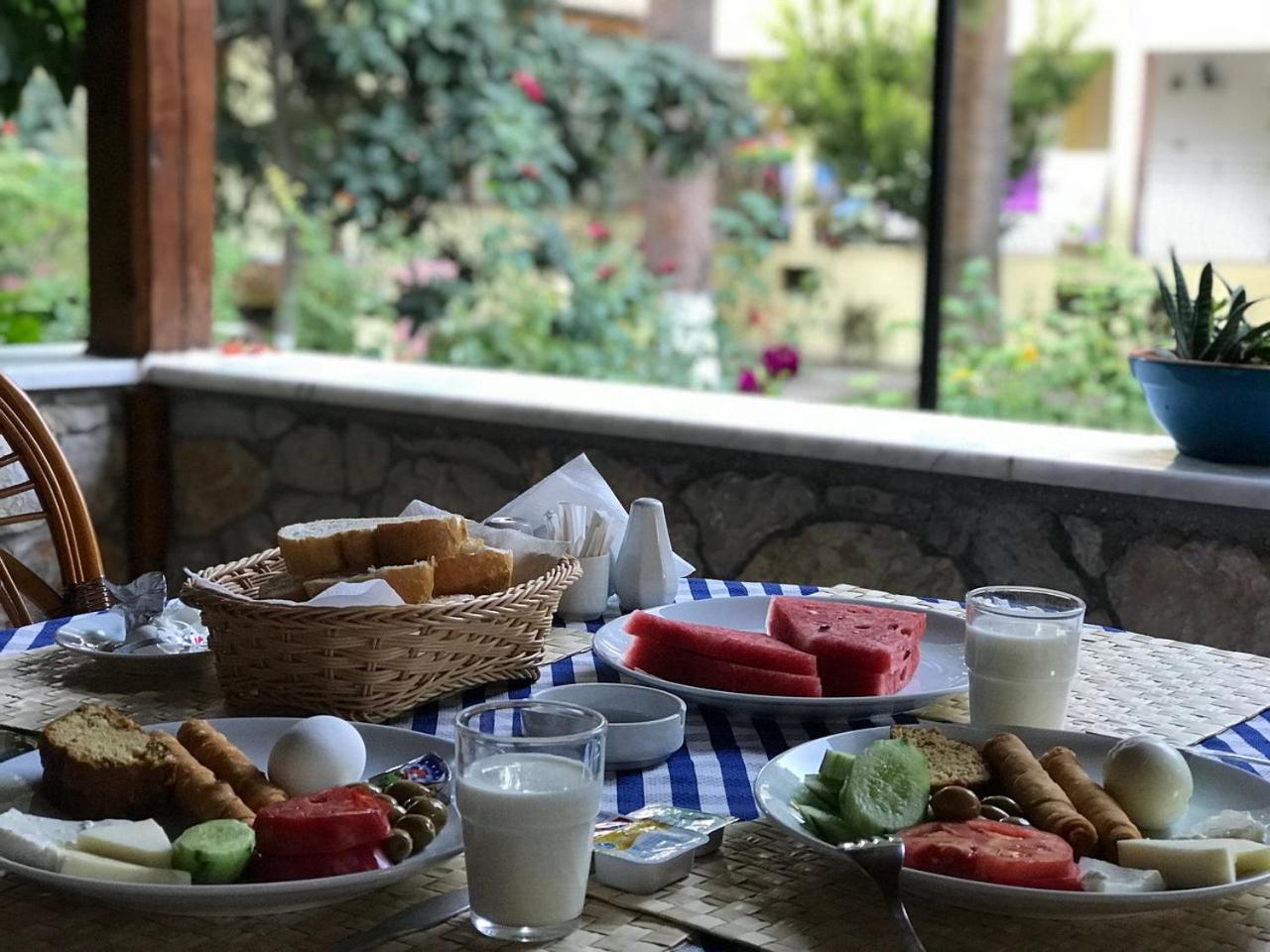 Ilkiz Beach Hotel Oludeniz Bagian luar foto